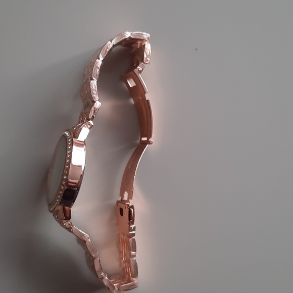 Watch - Picture 4 of 4